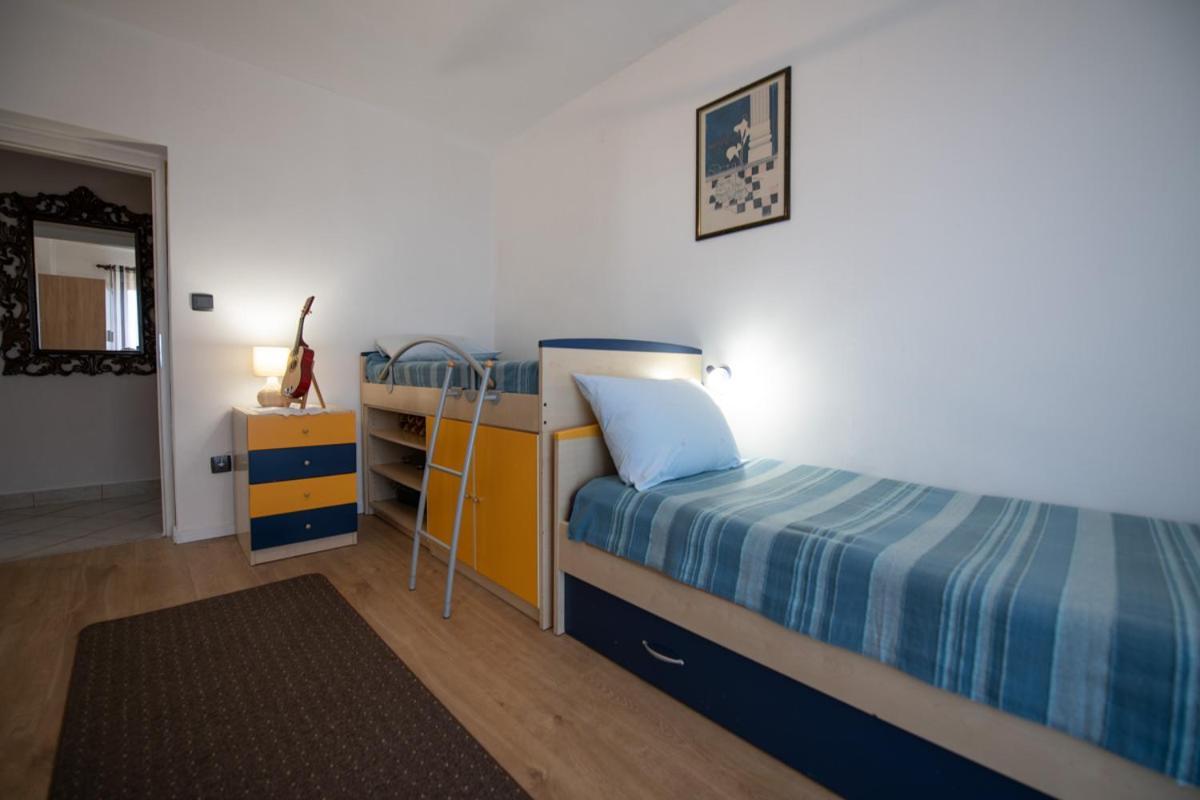 Apartman Elvis Lovran Exterior photo