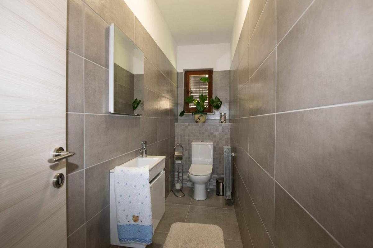 Apartman Elvis Lovran Exterior photo